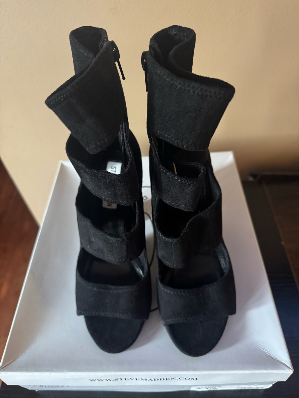 Steve Madden Tawnie Black Heels - Picture 4 of 5